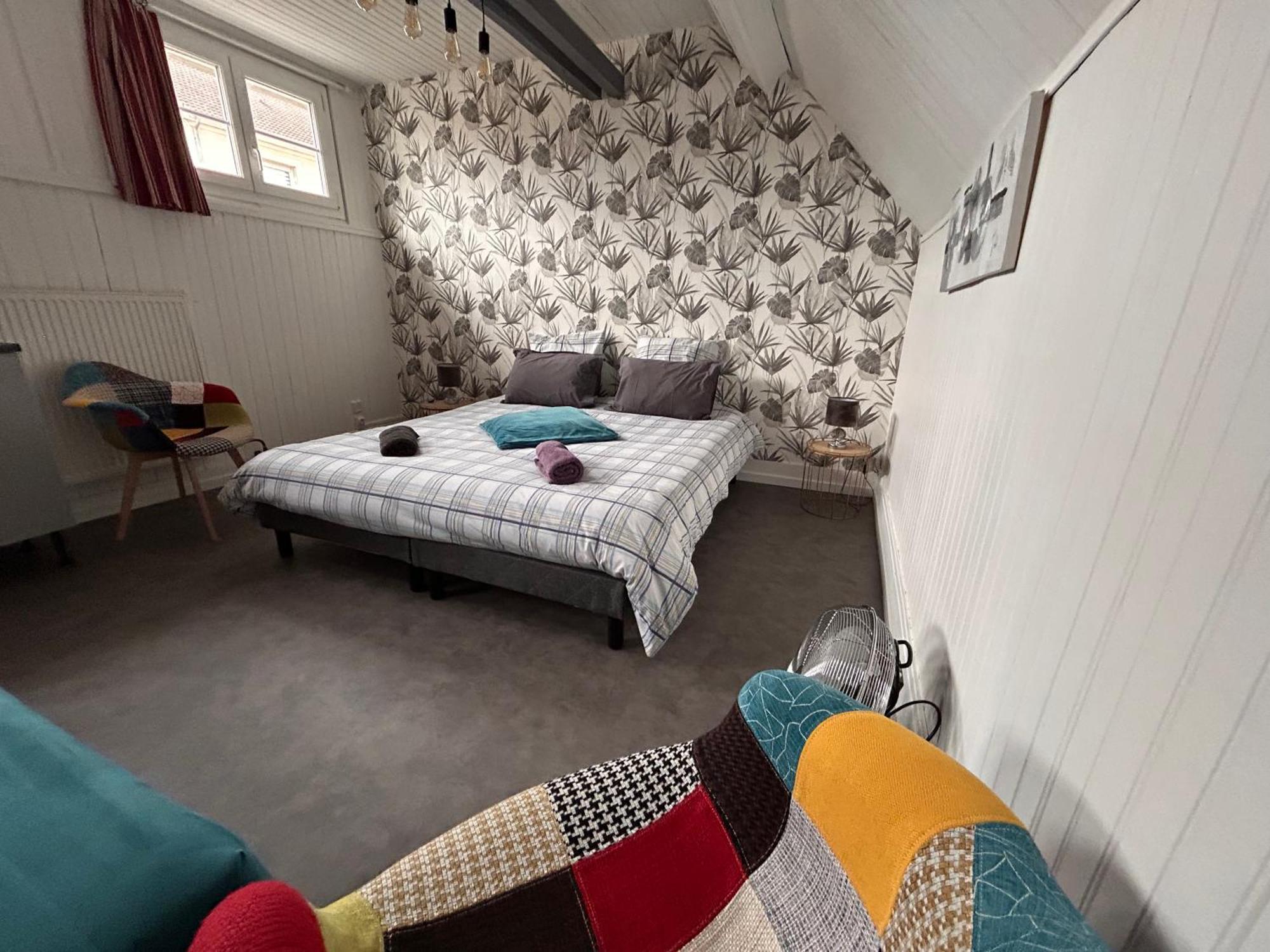 Home Preize 2 Troyes Bagian luar foto
